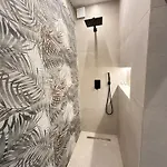 The Doctor's Apartamento