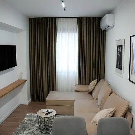 شقة The Doctor's تيرانا