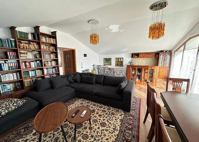 The Doctor's * Tirana