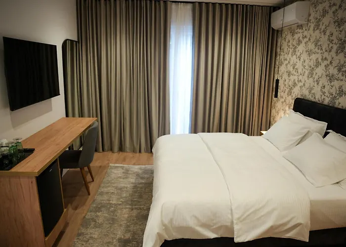 The Doctor's Apartamento Tirana