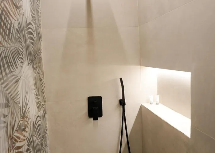 The Doctor's Apartamento Tirana