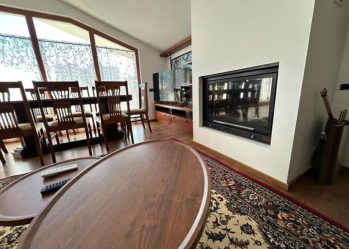 The Doctor's * Tirana